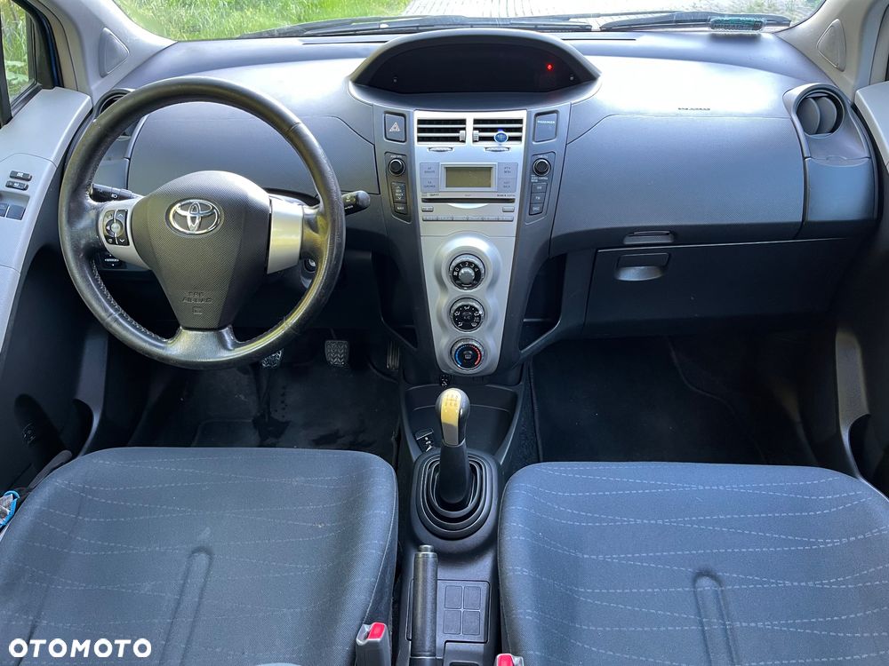 Toyota Yaris 1.4 D-4D Terra A/C - 10