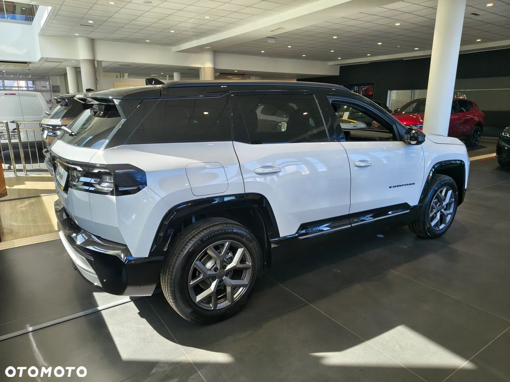 Jeep Compass 1.2 T3 mHEV First Edition FWD DCT - 9