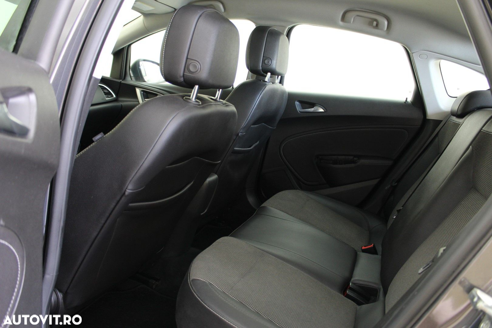 Opel Astra - 9