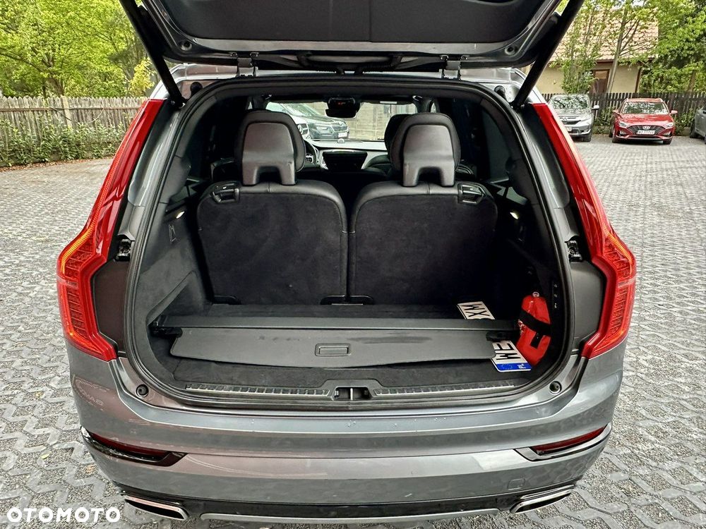 Volvo XC 90 D5 AWD R-Design 7os - 19