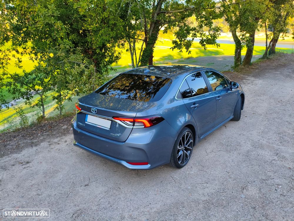 Toyota Corolla SD 1.8 Hybrid Luxury - 9