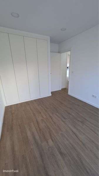 Moradia T4 NOVA Quinta do desembargador. - Grande imagem: 3/12