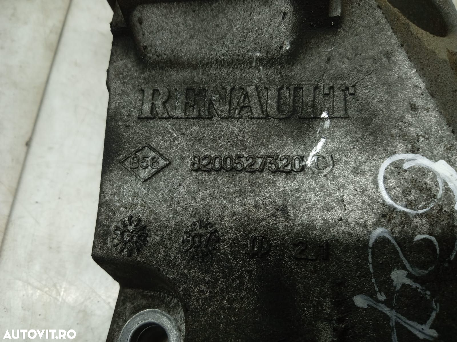 Suport accesorii 2.0 dci m9r740 8200527320c Opel Vivaro A [facelift] - 3