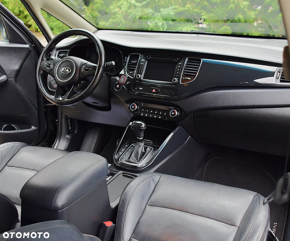 Kia Carens 1.7 CRDi XL 7os - 25