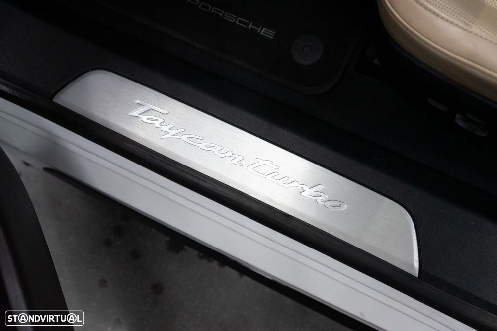 Porsche Taycan Turbo - 29