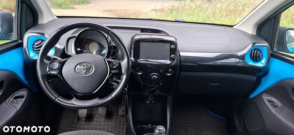Toyota Aygo x-cite - 13