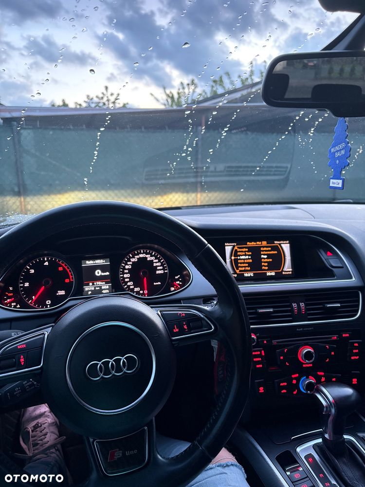 Audi A4 Avant 2.0 TDI Quattro Line S tronic - 15