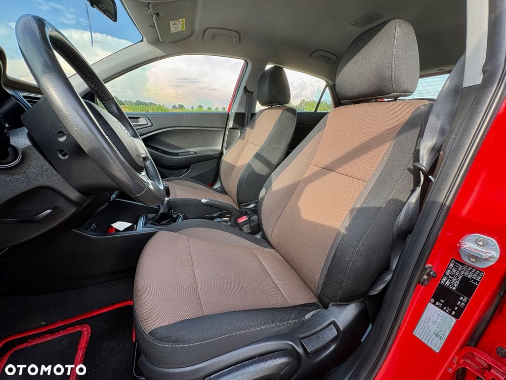 Hyundai i20 1.2 Fresh - 9