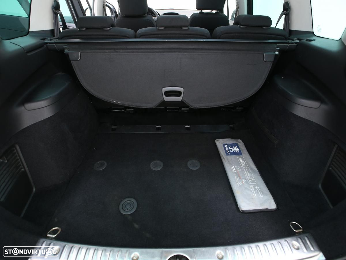 Peugeot 308 SW - 14