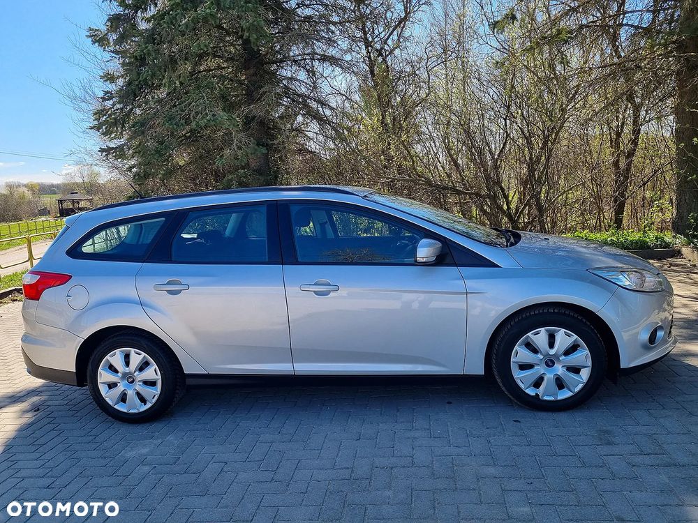 Ford Focus 1.6 TI-VCT Ambiente - 6