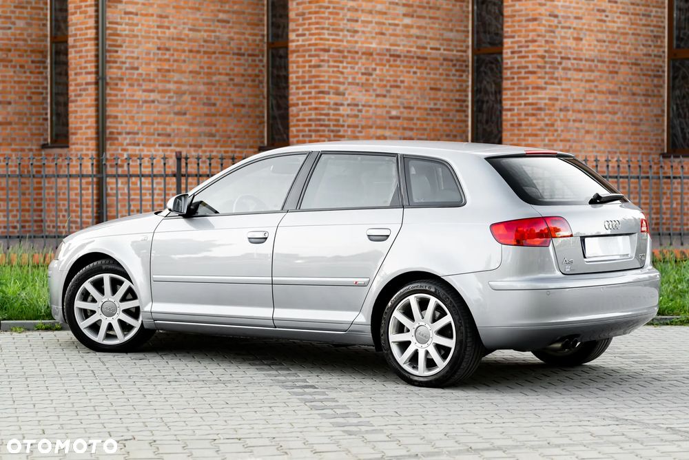 Audi A3 Sportback 2.0 TFSI quattro S line Sportpaket plus - 4
