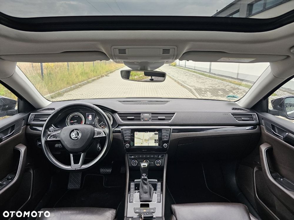 Skoda Superb 2.0 TDI L&K DSG - 21