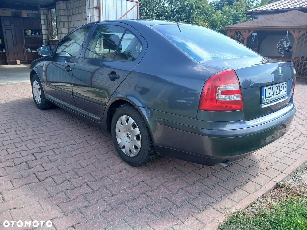Skoda Octavia 1.4 Ambiente - 4