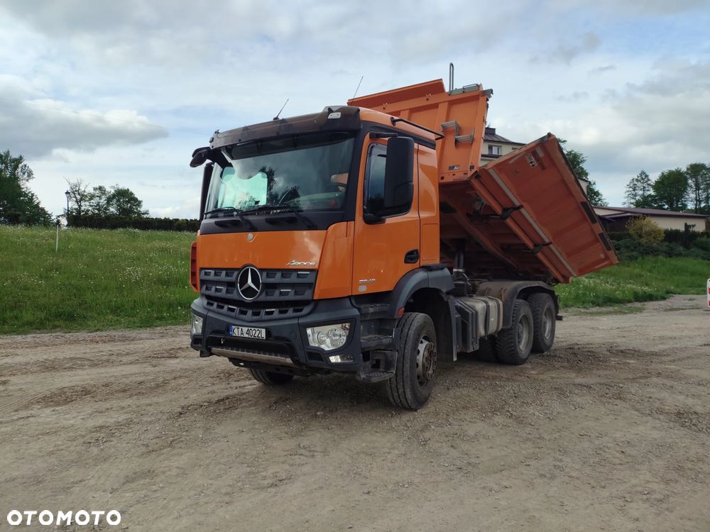 Mercedes-Benz Arocs - 1