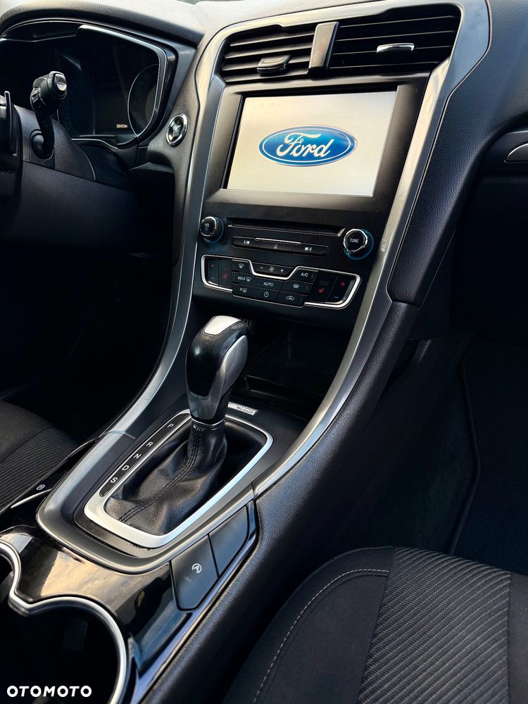 Ford Mondeo 2.0 TDCi Titanium PowerShift - 27