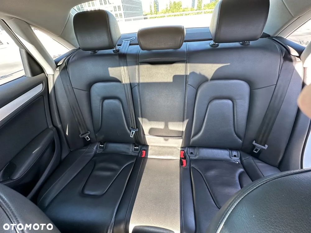 Audi A4 Limousine 2.0 TFSI quattro S tronic Ambiente - 16