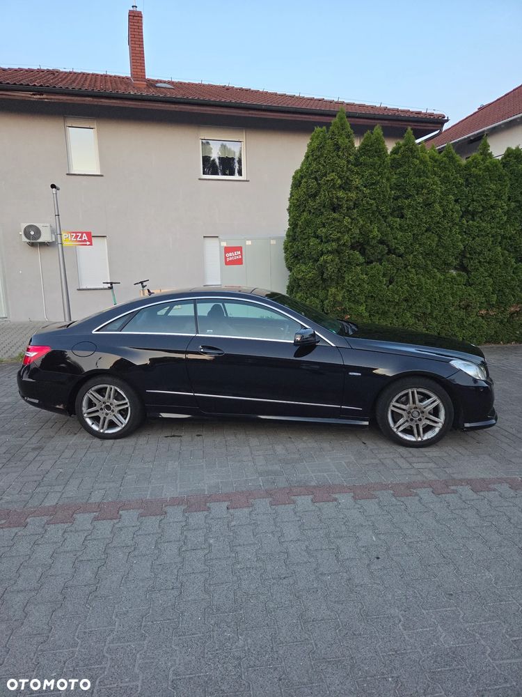 Mercedes-Benz Klasa E 250 CDI DPF BlueEFFICIENCY 7G-TRONIC Avantgarde - 3