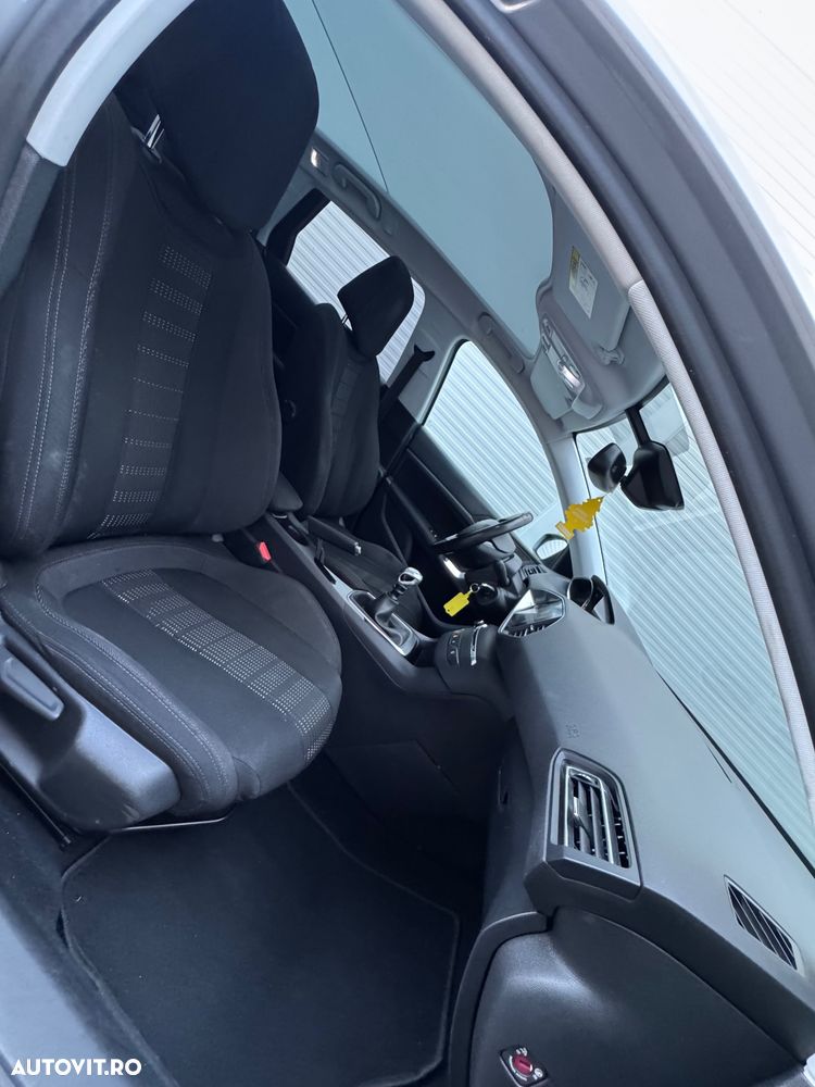 Peugeot 308 - 7