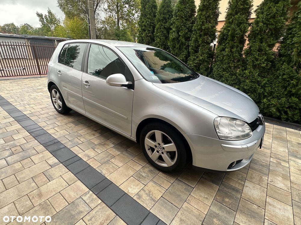 Volkswagen Golf - 2
