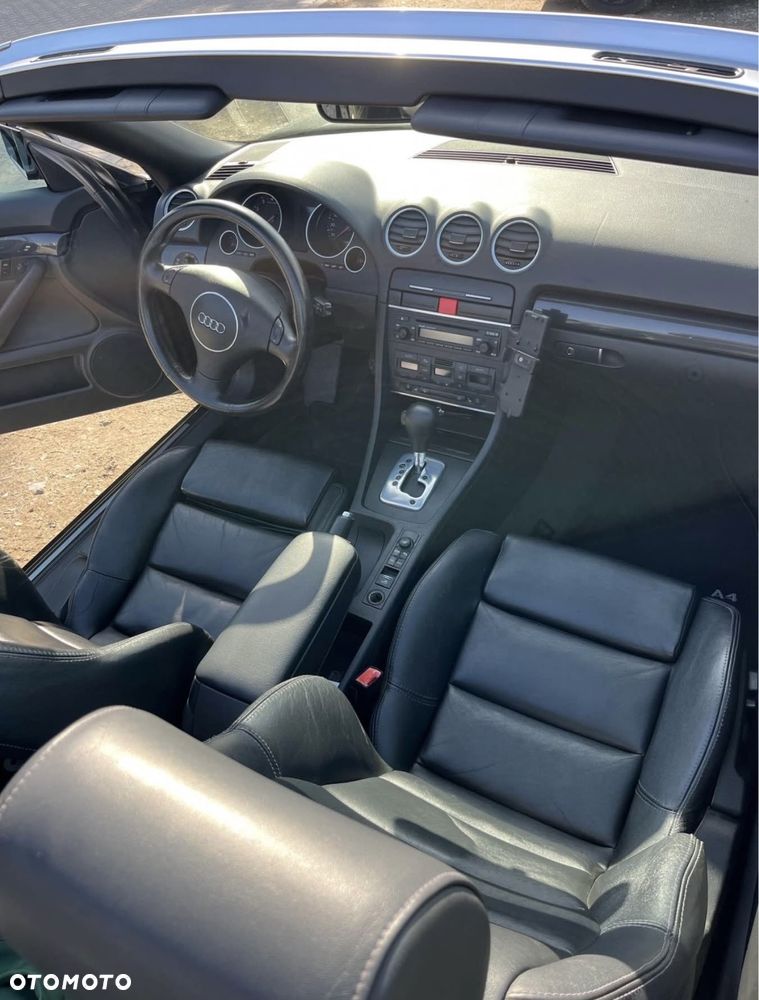 Audi A4 Cabrio 2.4 Multitronic - 10