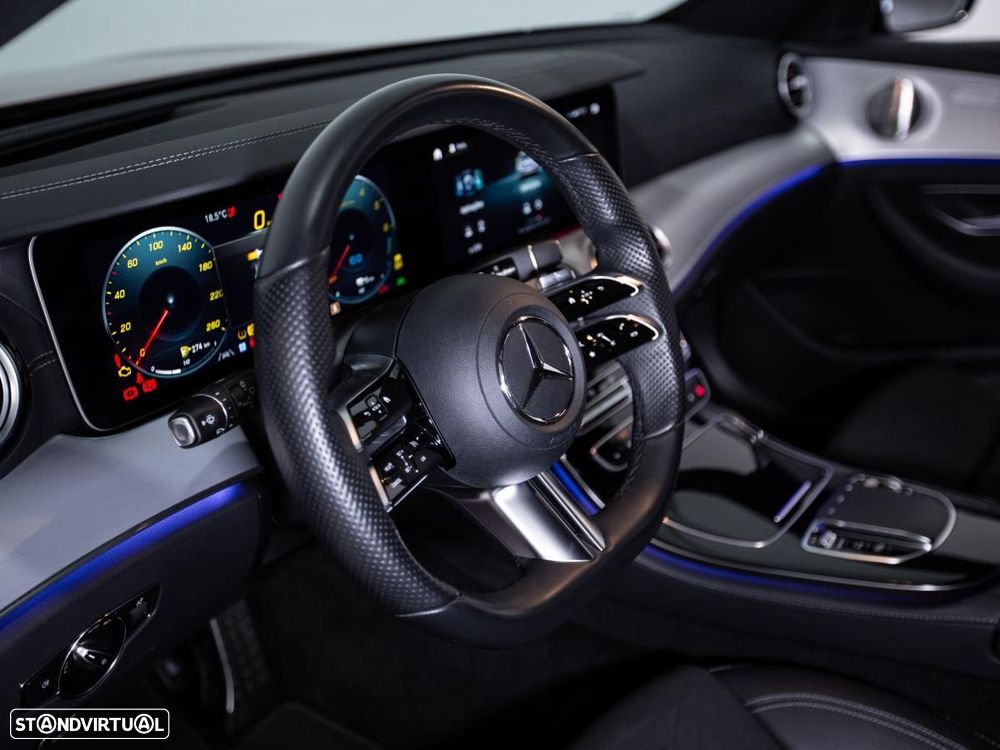 Mercedes-Benz E 300 de 4Matic 9G-TRONIC AMG Line - 26