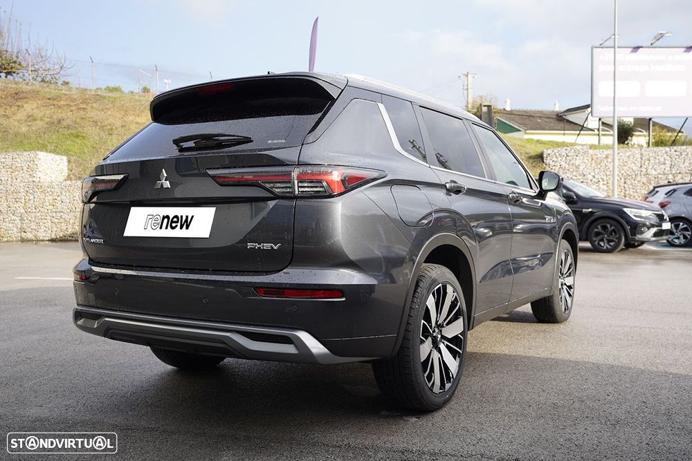 Mitsubishi Outlander 2.4 PHEV Intense - 3