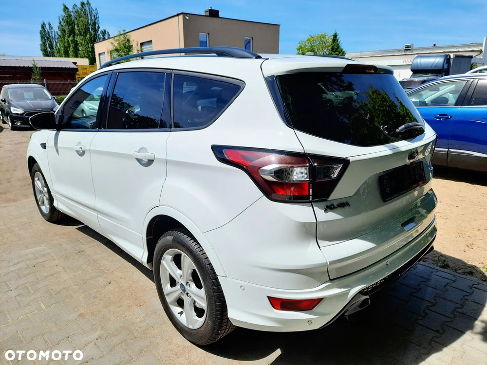 Ford Kuga 1.5 EcoBoost 2x4 ST-Line - 13