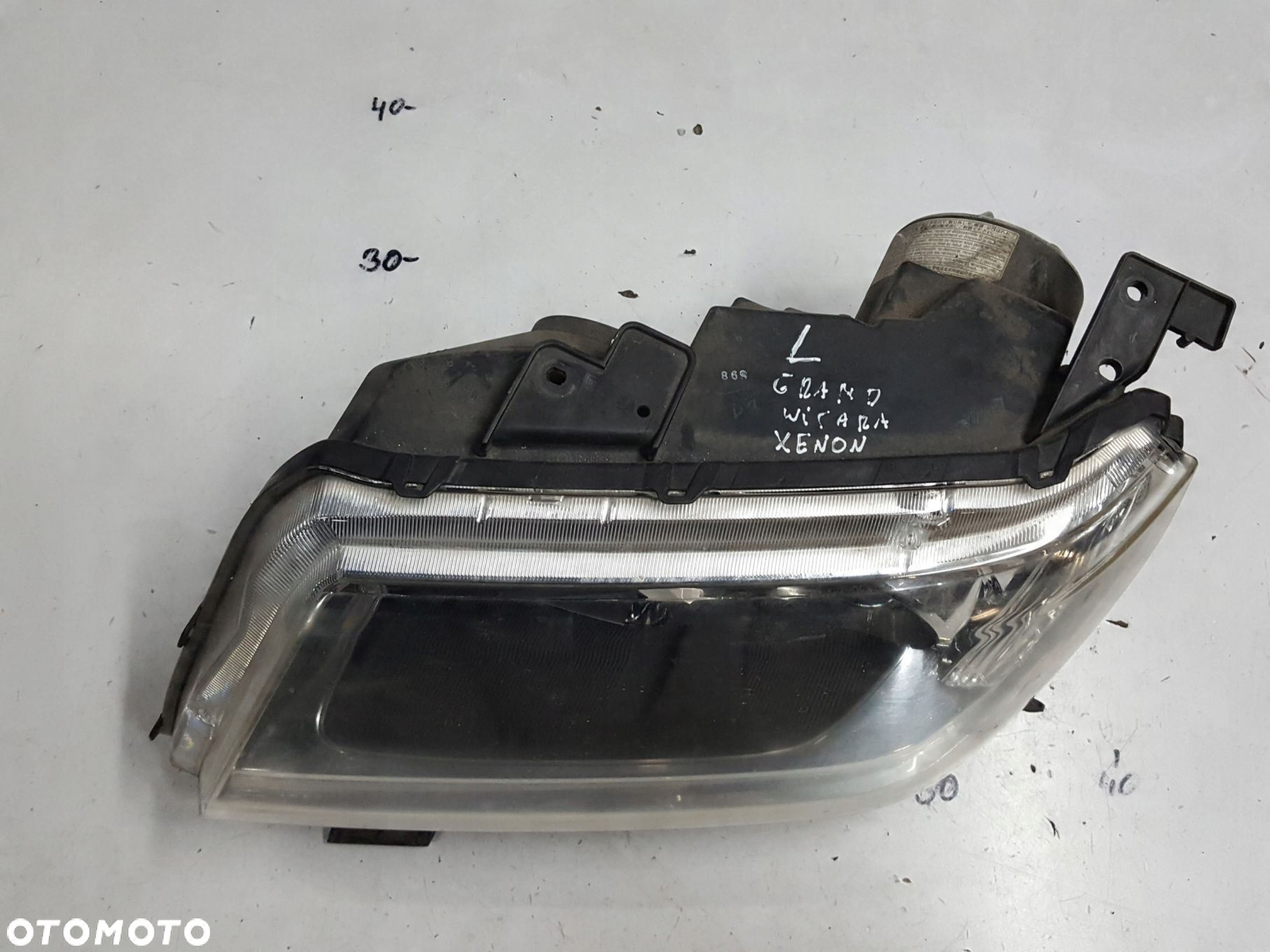 SUZUKI GRAND VITARA II LIFT 08-14r LAMPA XENON LEWA PRZÓD ANGLIK - 3
