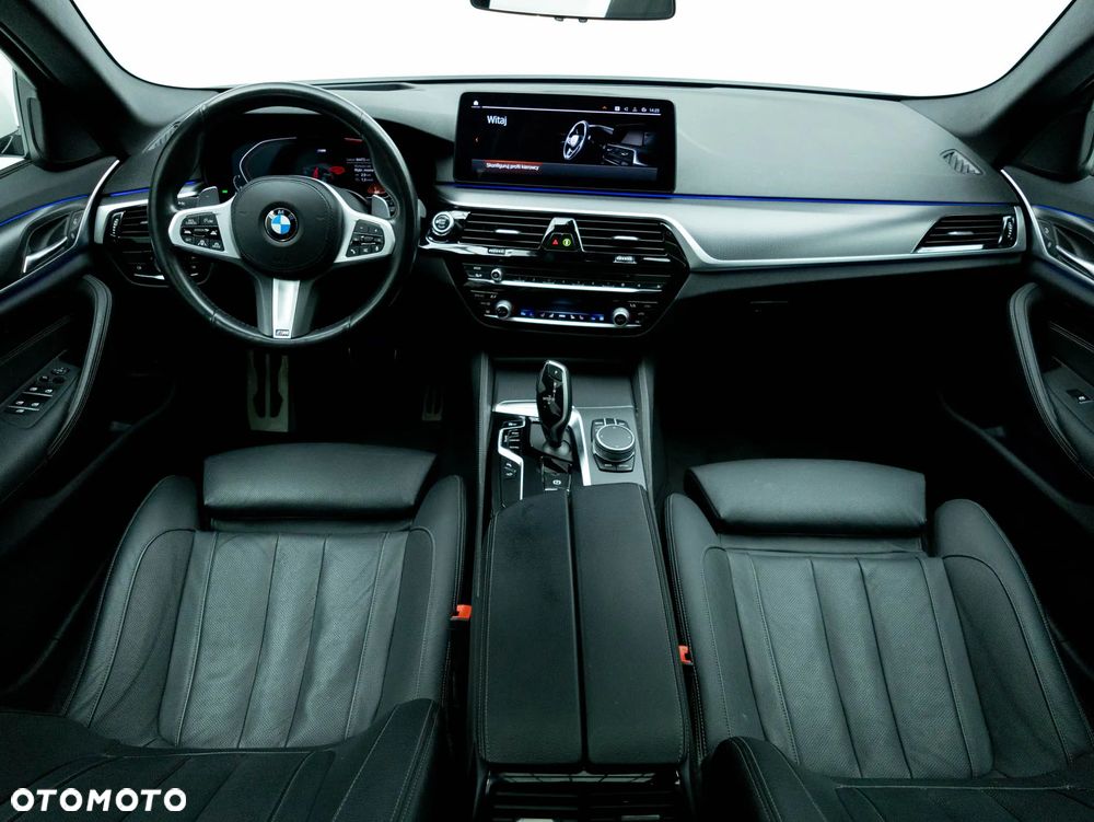 BMW Seria 5 530i xDrive M Sport Edition - 16