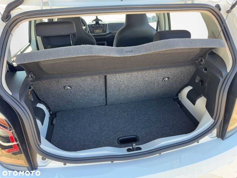 Volkswagen up! 1.0 move - 28