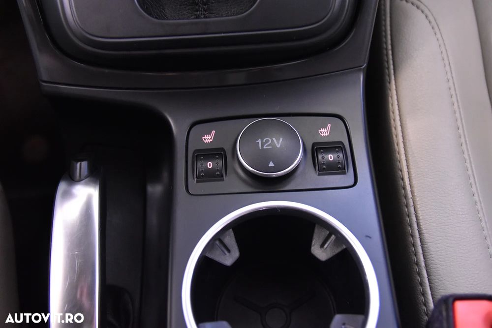 Ford Kuga - 17