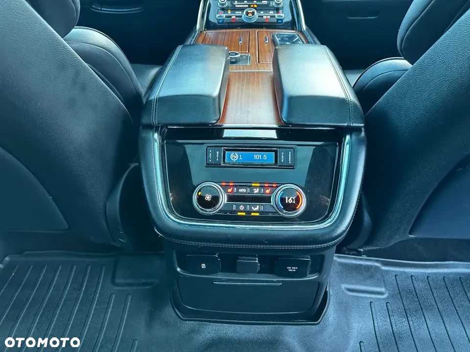 Lincoln Navigator - 33