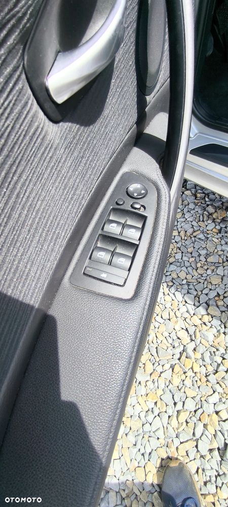 BMW Seria 1 118d - 24