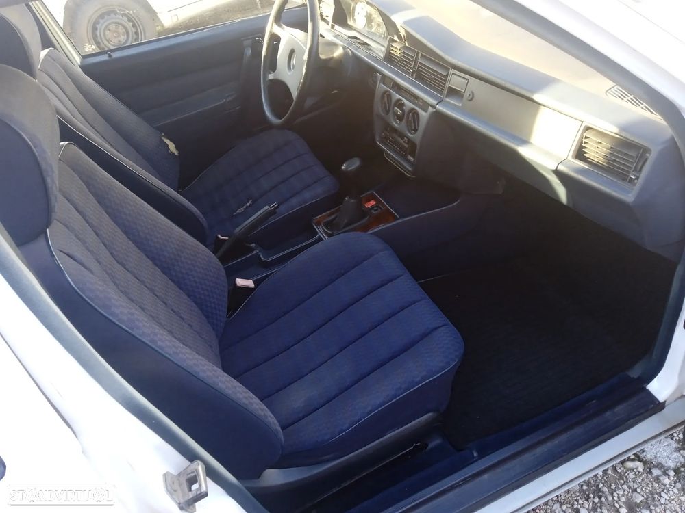 Mercedes-Benz W201 (1982-1993) 190 D 2.0 - 13