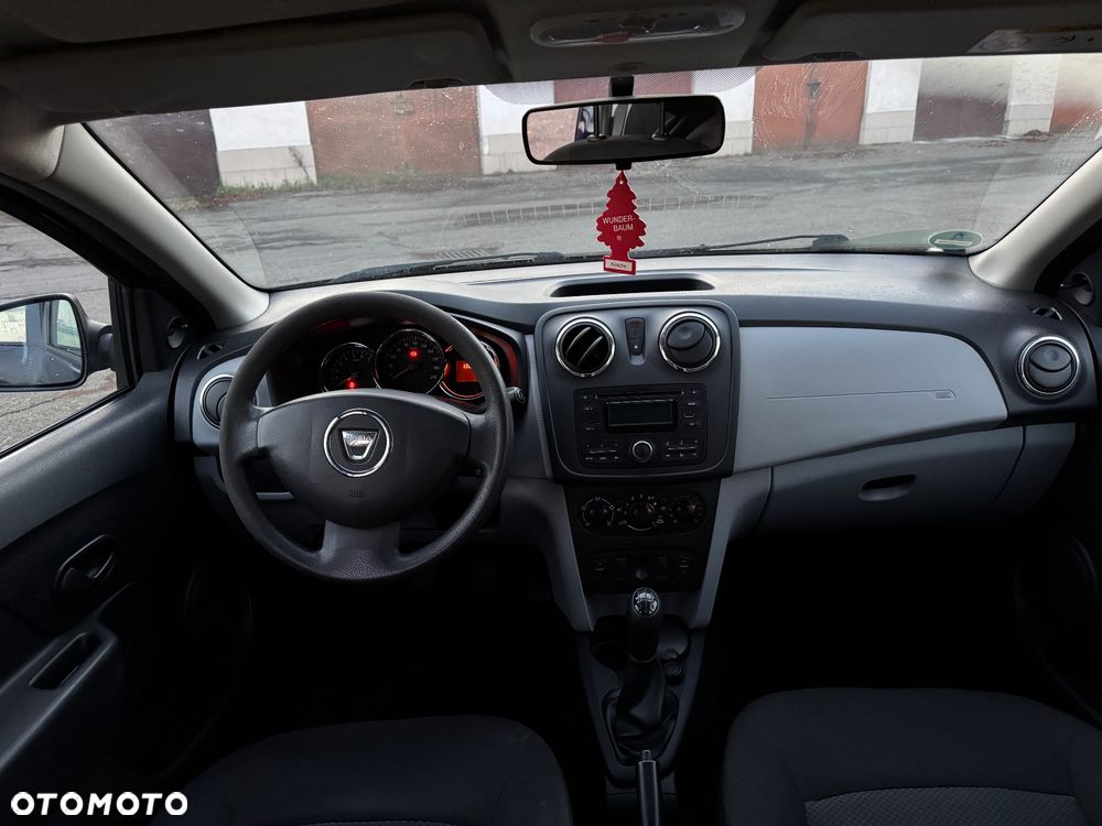 Dacia Sandero 1.2 16V Laureate - 10