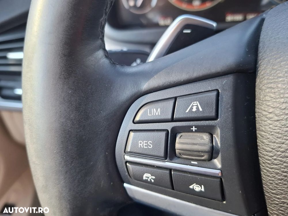 BMW X5 xDrive30d - 23