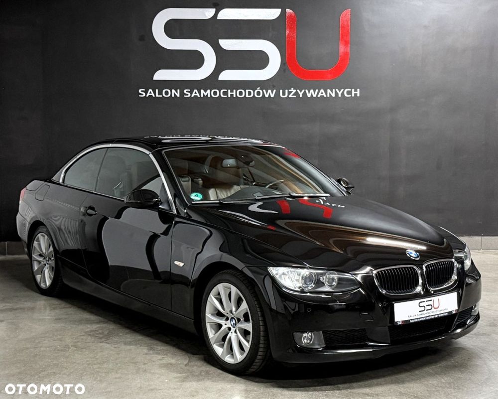 BMW Seria 3 320i - 32
