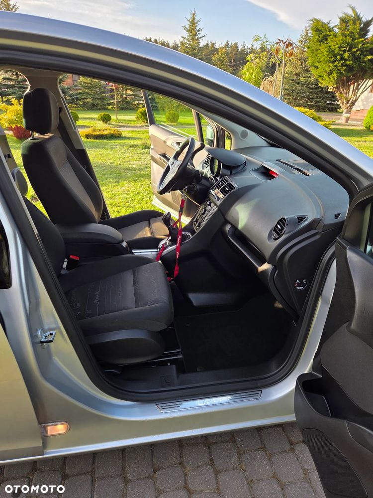 Opel Meriva 1.4 150 Jahre - 13