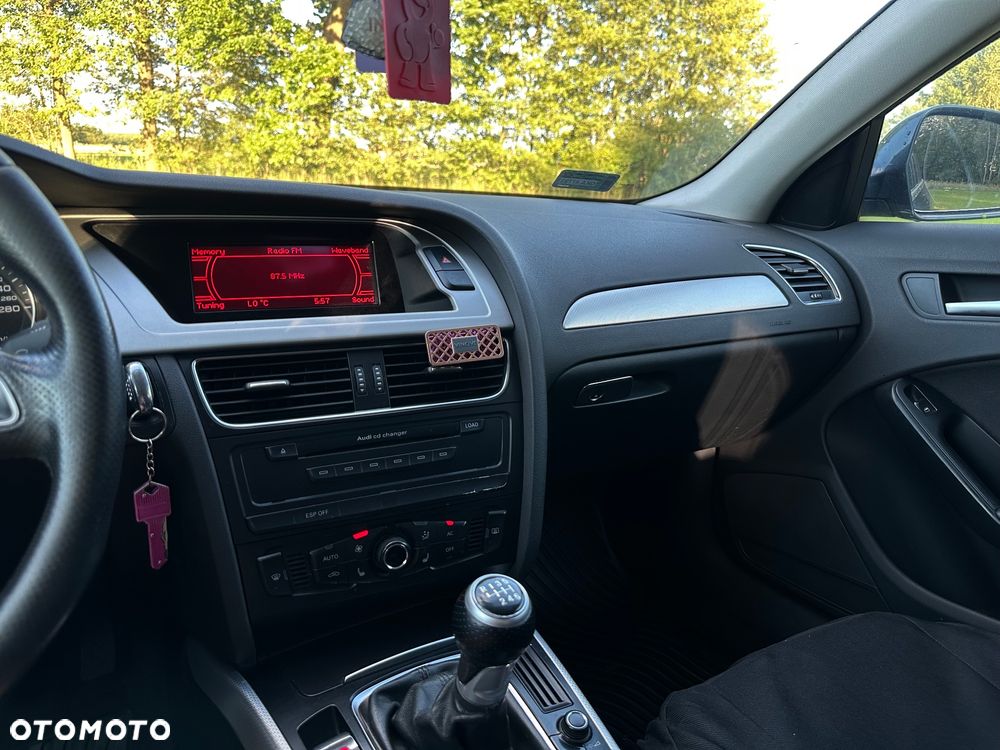 Audi A4 - 8