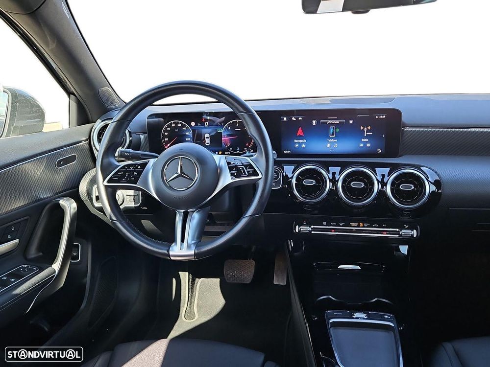 Mercedes-Benz A 180 Limousine d 8G-DCT Progressive - 12