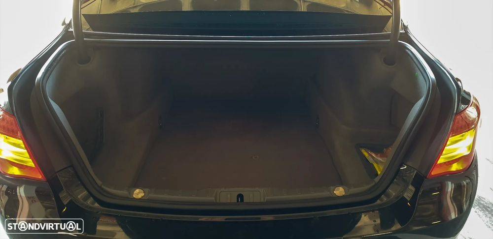 BMW 750 Li - 6