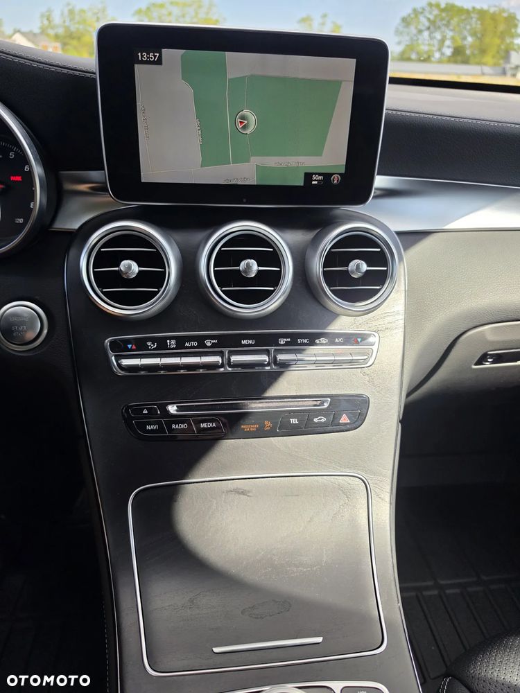 Mercedes-Benz GLC - 23