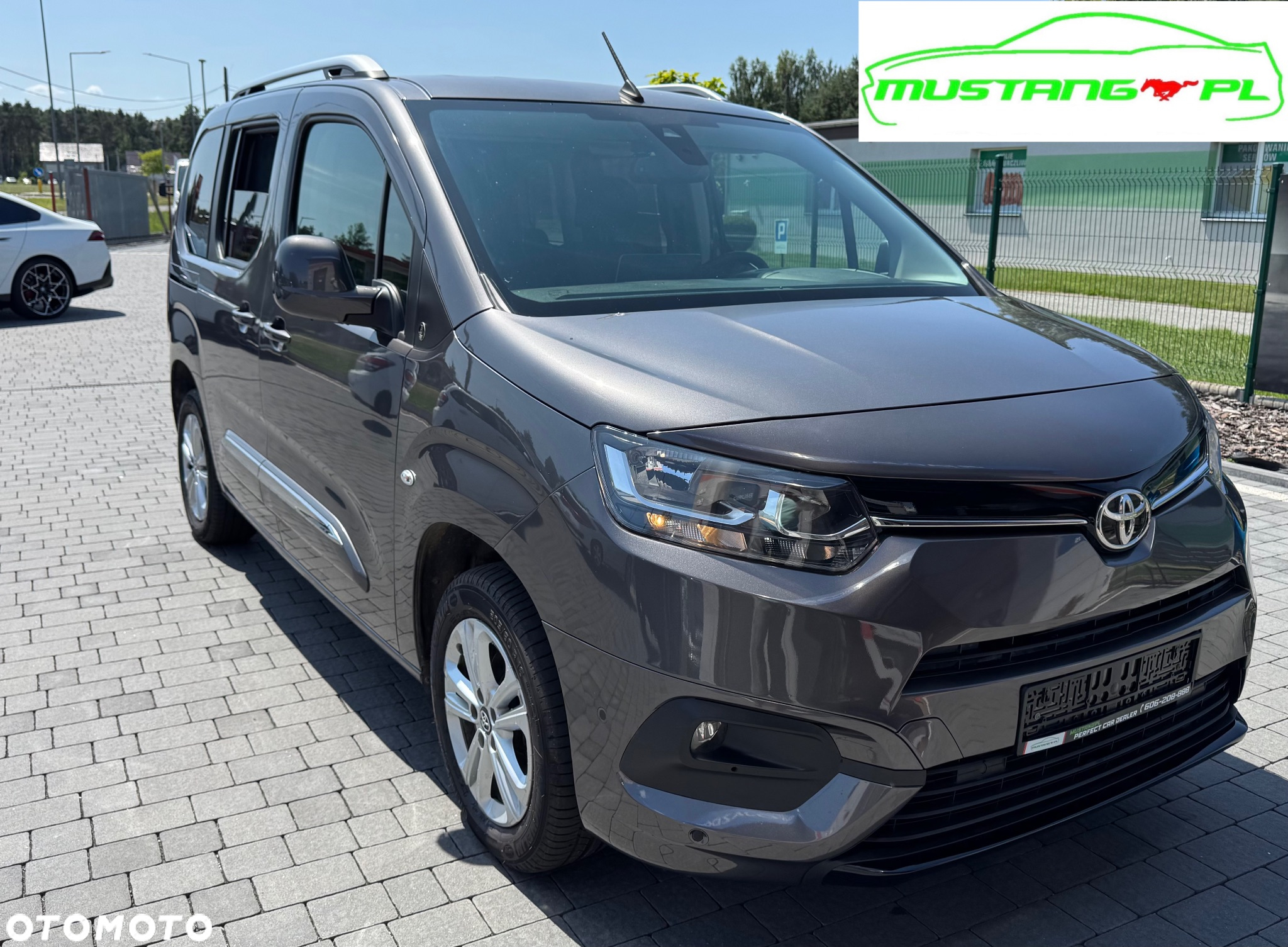 Toyota Proace City Verso 1.2 Turbo L1 Team Deutschland - 3