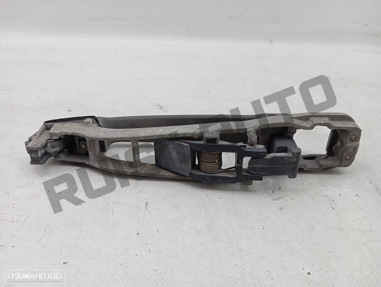 Puxador Exterior Frente Direito  Mercedes W201 (190) [1982_1993 - 3