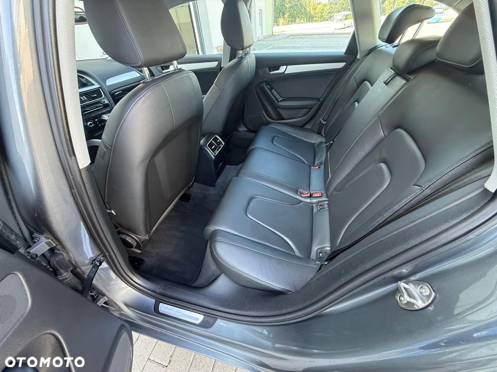 Audi A4 Avant 2.0 TDI S tronic quattro - 13