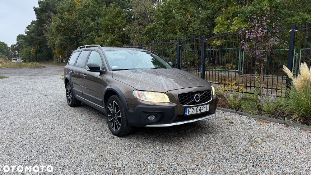 Volvo XC 70 - 1