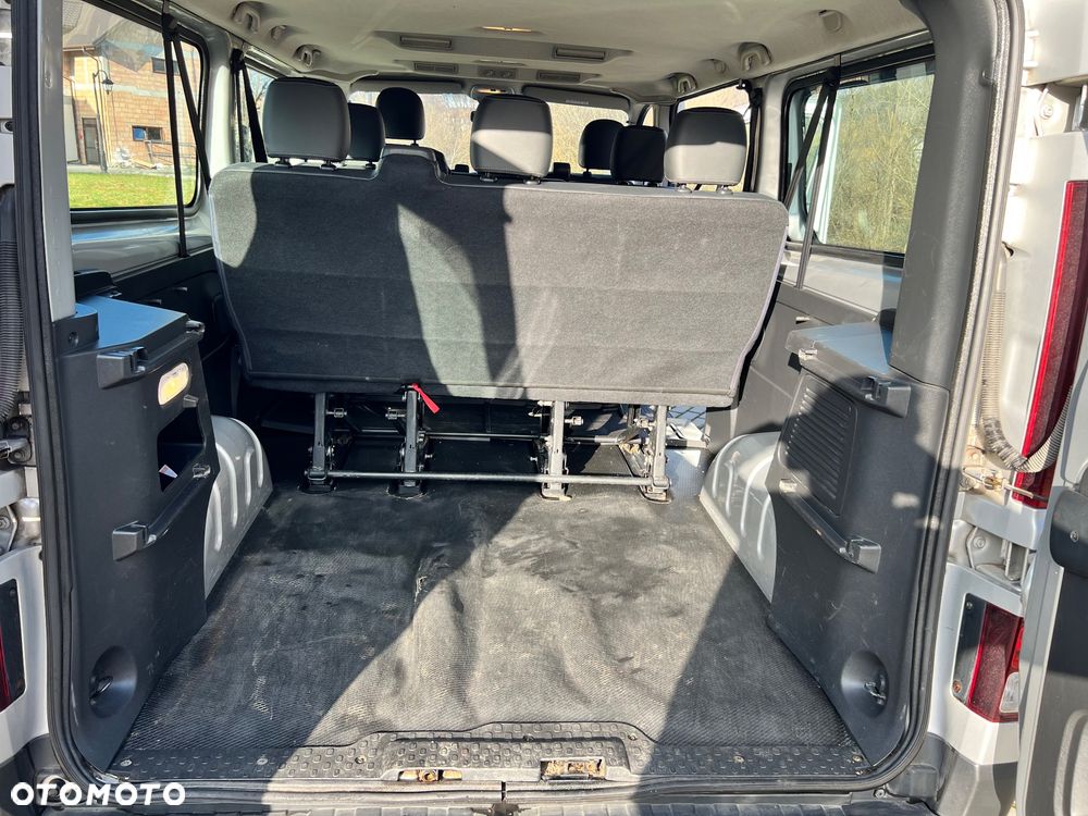 Renault Trafic - 14