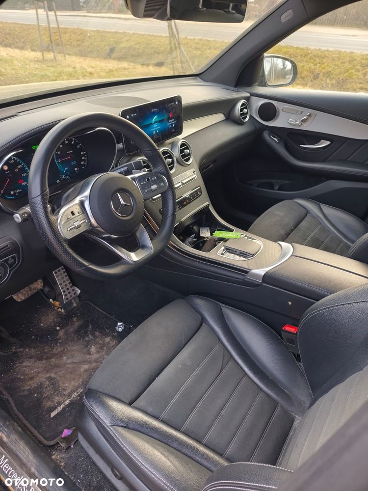 Mercedes-Benz GLC - 11