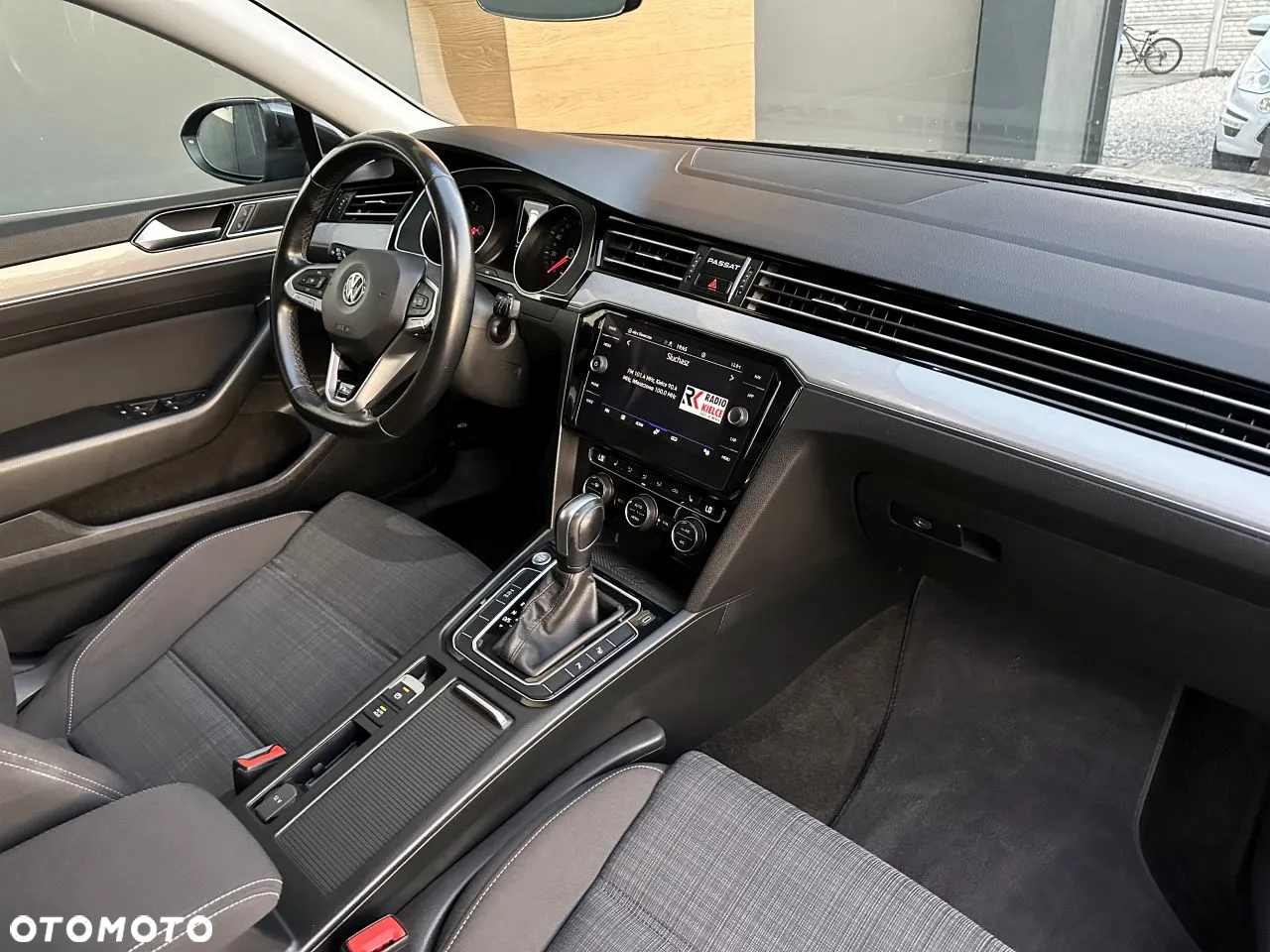 Volkswagen Passat Variant 1.6 TDI SCR DSG Business - 26