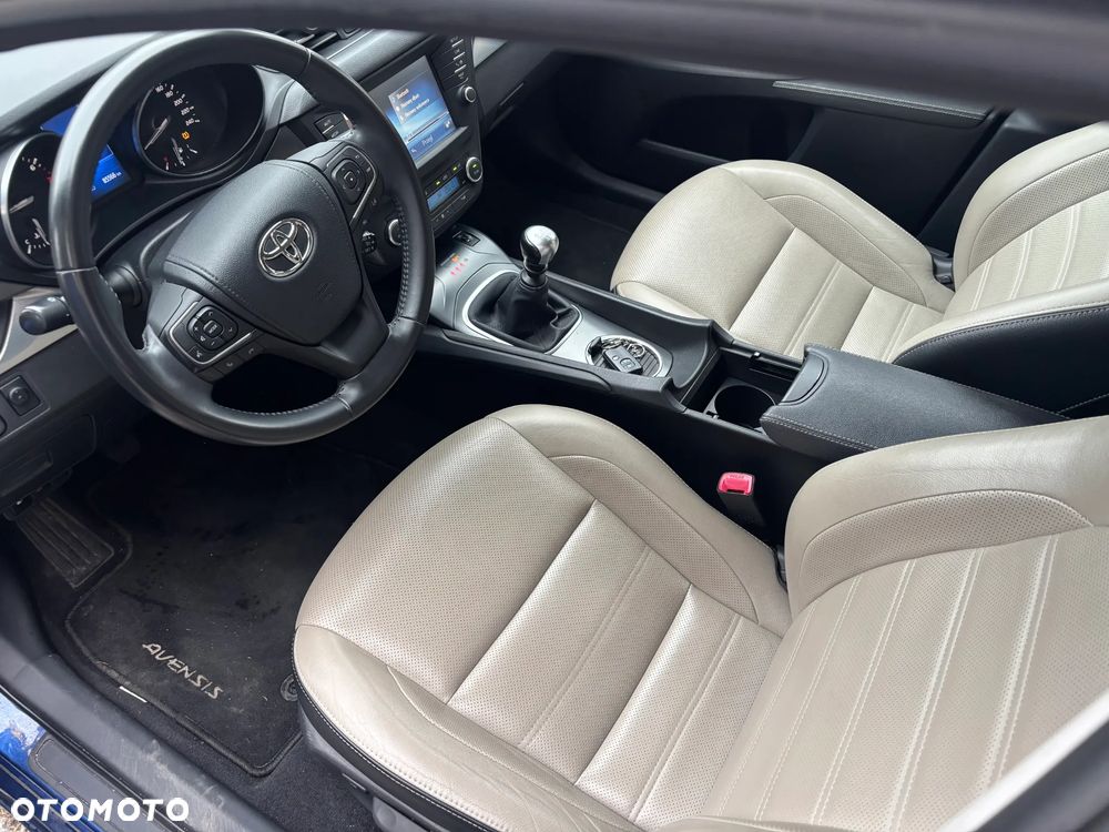 Toyota Avensis 1.8 Selection - 9